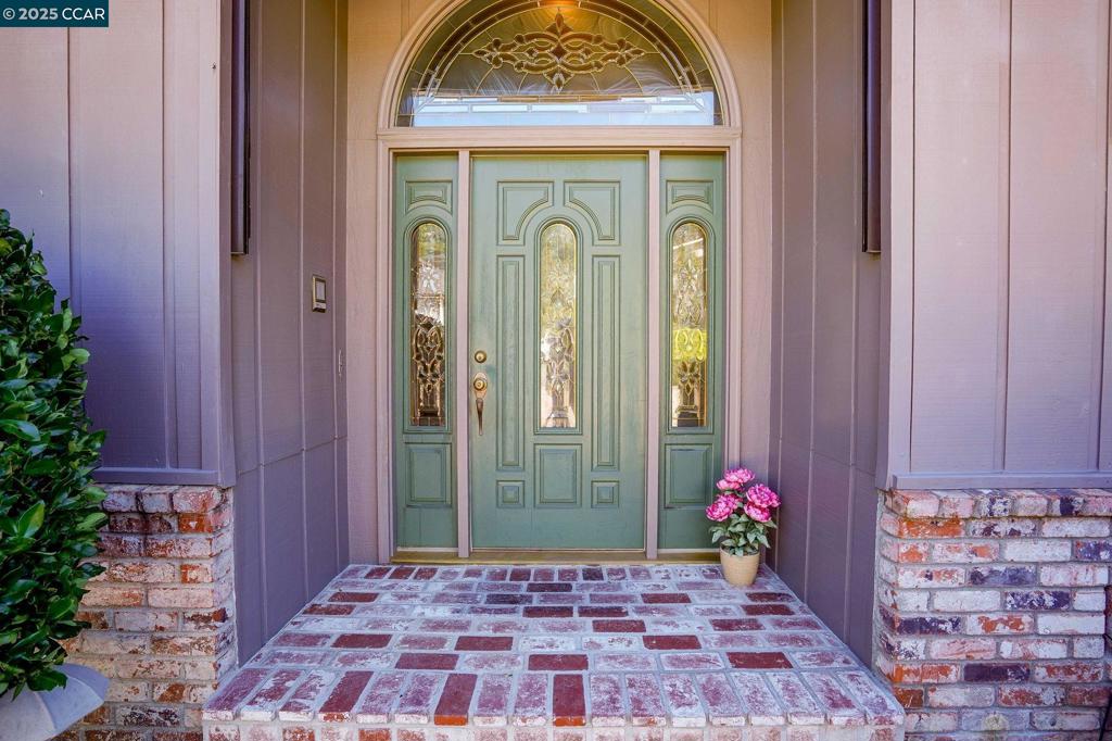 EL SOBRANTE - Residential
