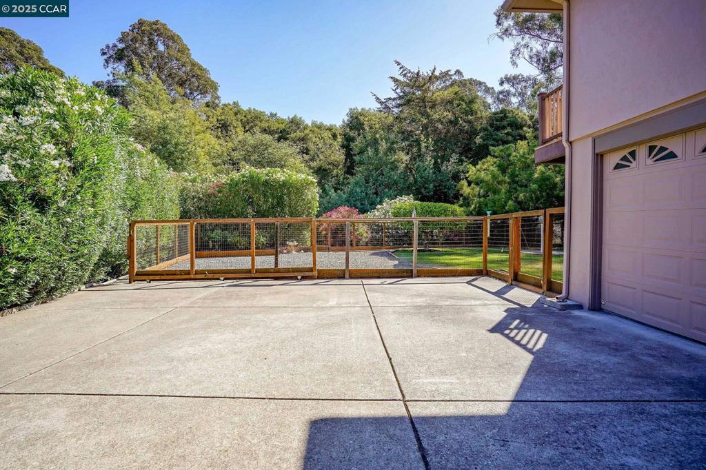 EL SOBRANTE - Residential