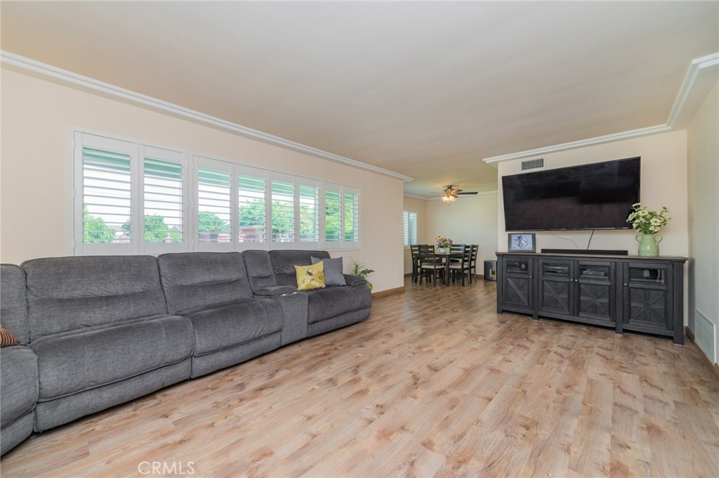 10252 Lesterford