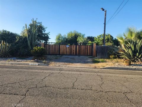 Photo of 1677 E Cooley Avenue, San Bernardino, CA 92408 (MLS # DW25198283)