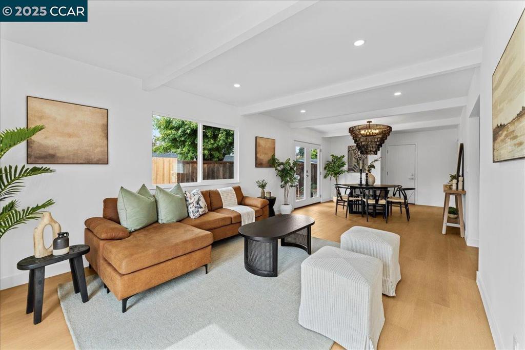 GLENBROOK HGHTS - Residential