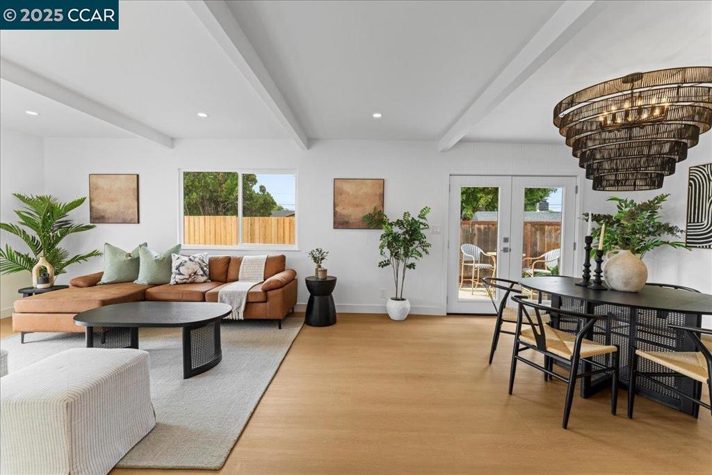 GLENBROOK HGHTS - Residential
