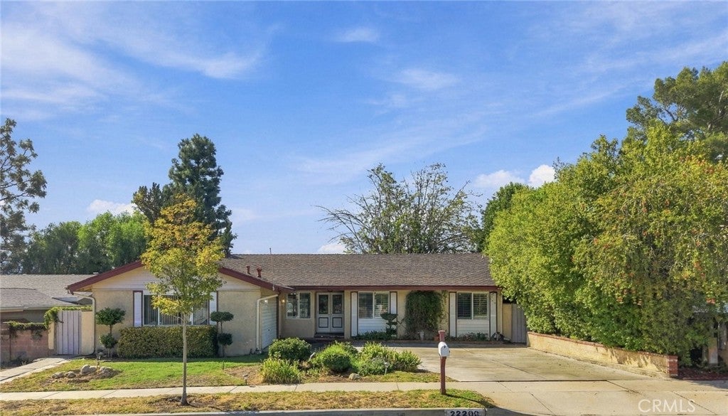 22200 Barbacoa Drive