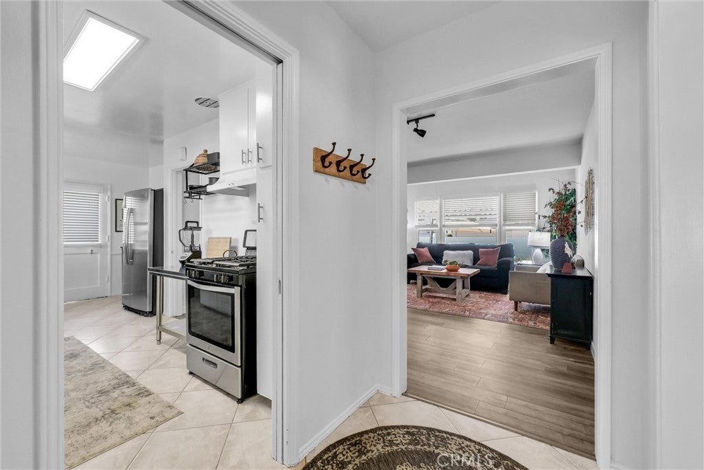 1204 Riverside