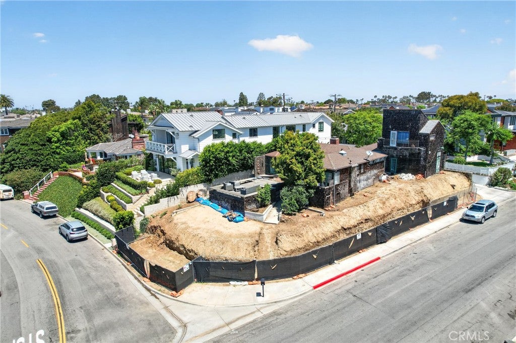 2700 Cliff, Newport Beach CA 92663 - Photo 6