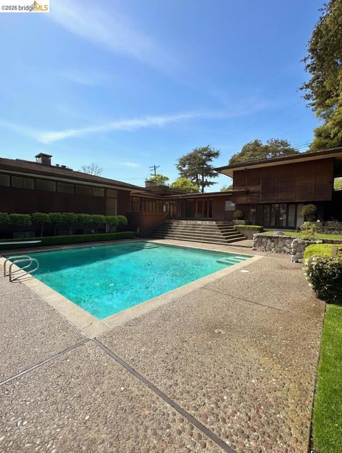 Photo of 300 Mountain Ave Ave, Piedmont, CA 94611 (MLS # 41130514)