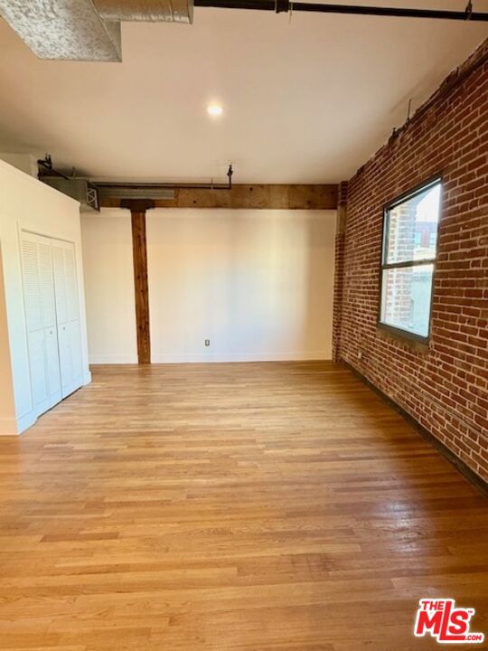 215 S Santa Fe Avenue 4