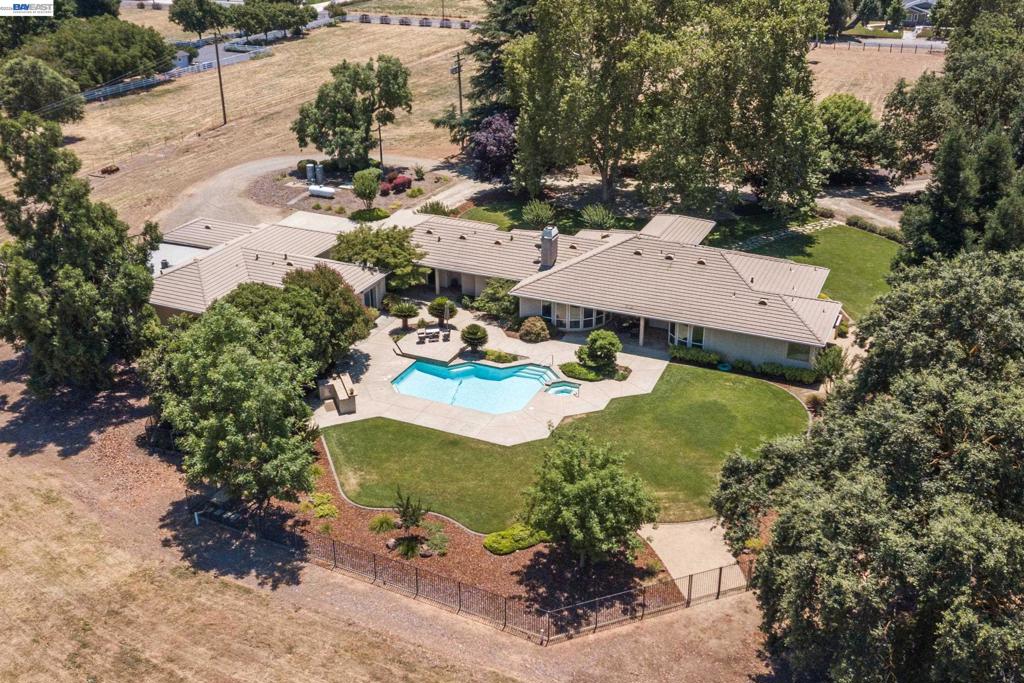 10055 Justamere Ln
