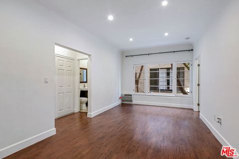 Photo of 7229 Willoughby Avenue #2, Los Angeles, CA 90046 (MLS # 26663389)