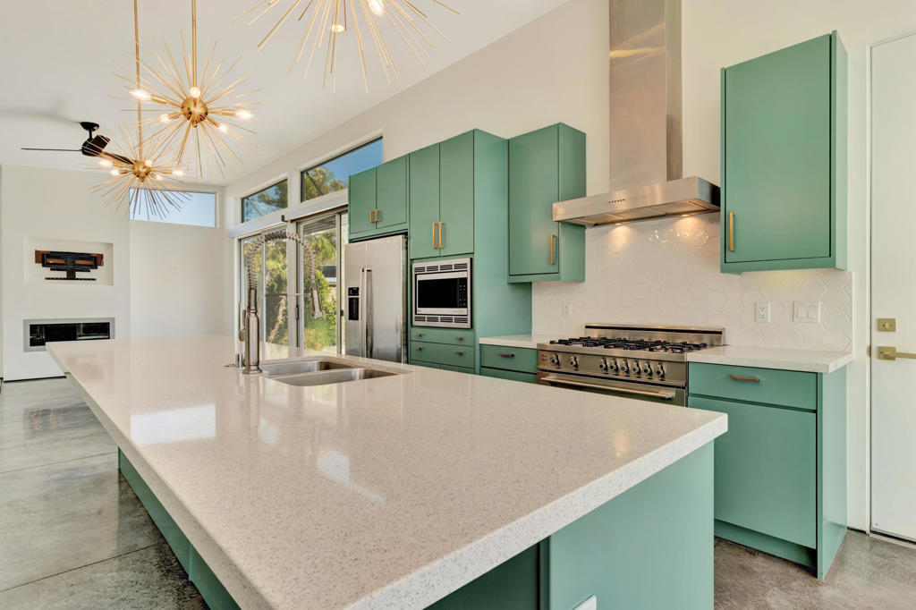 2703 Alexander Club Drive