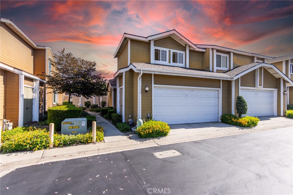 Very nice townhome in the Stone Creek Community. Living room has vaulted ceilings, recessed lighting, gas fireplace, and sliding door from living room to access the covered patio and landscaped back yard (with automated drip system). The kitchen is open to the dining room Sellers remodeled kitchen with cabinets, quartz, stainless steel sink, and cute backsplash. Newer vinyl flooring installed downstairs, and the upstairs bedrooms have carpet. Upstairs primary suite has a 3-door mirrored closet with an extra closet in bathroom. Full bathroom off hall shared by the other two bedrooms. Ceiling fans. Dual pane windows. Community amenities include spa, swimming pool, patio area, and showers. Two car garage with direct access and new opener. Brand new vinyl fence recently installed around the back yard by HOA and streets were just repaved. Next on the list for the HOA is exterior paint. There is a gate for access to the Vons Center, walkable to restaurants and/or grocery. Quite convenient! The infamous Claremont Club is right down Monte Vista, and walkable. Close freeway access, and don't forget about the touted Claremont School District!