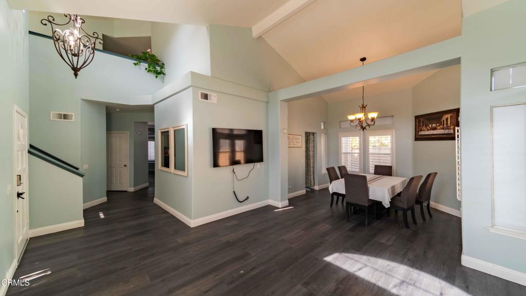 984 Meadowlark Drive