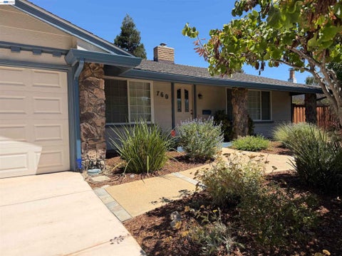 Photo of 760 Polaris Way WAY, Livermore, CA 94550 (MLS # 41143985)