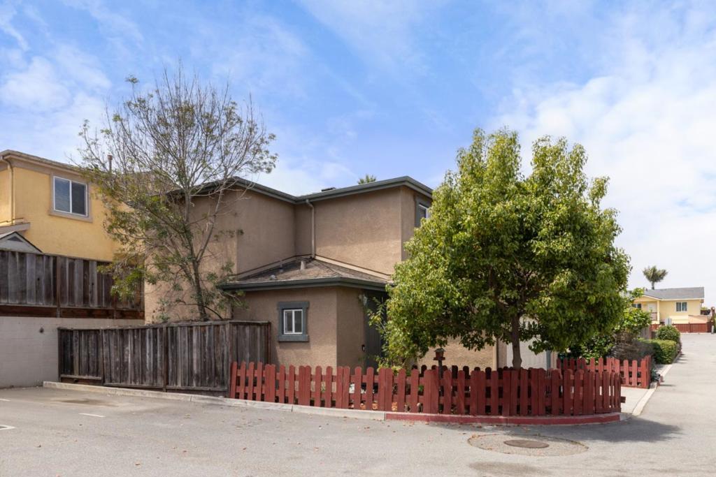 11120 Union Circle