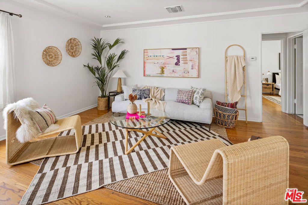 Photo of 3766 Beethoven Street, Los Angeles, CA 90066 (MLS # 26661387)