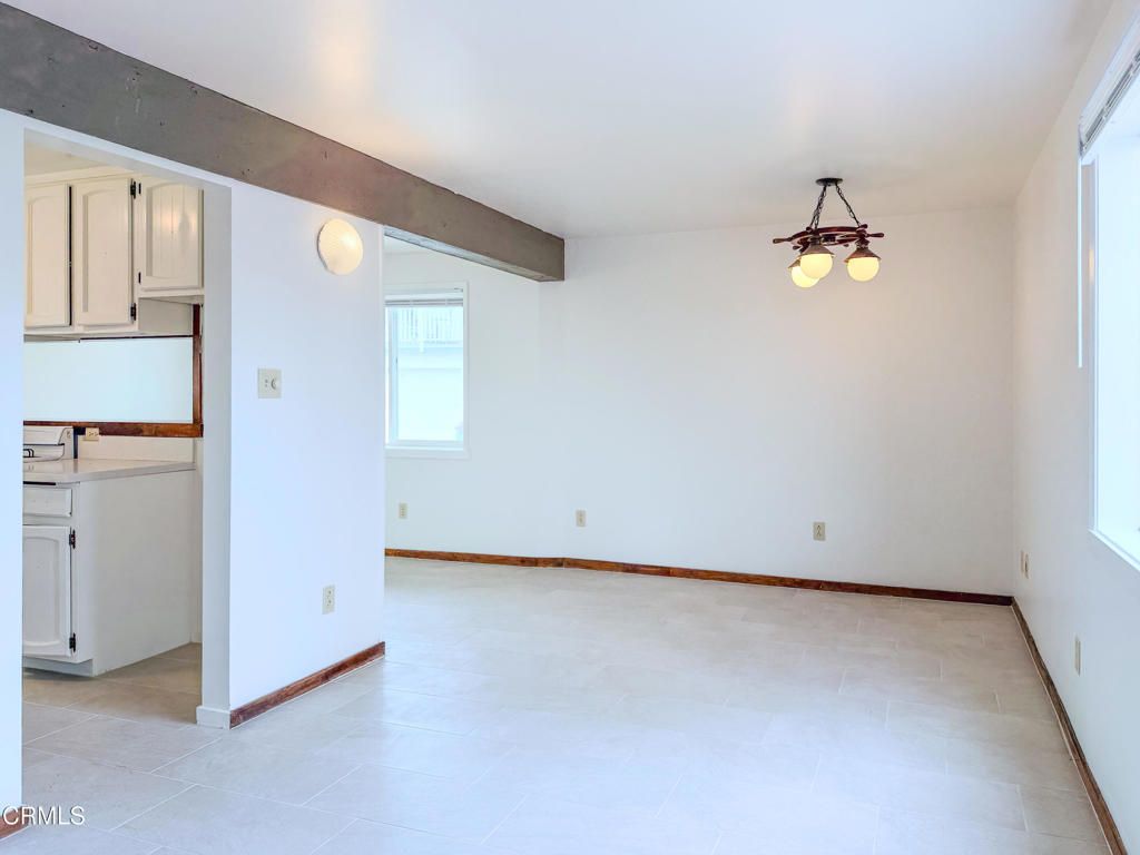 Photo of 108 Los Angeles Avenue, Oxnard, CA 93035 (MLS # V1-33035)