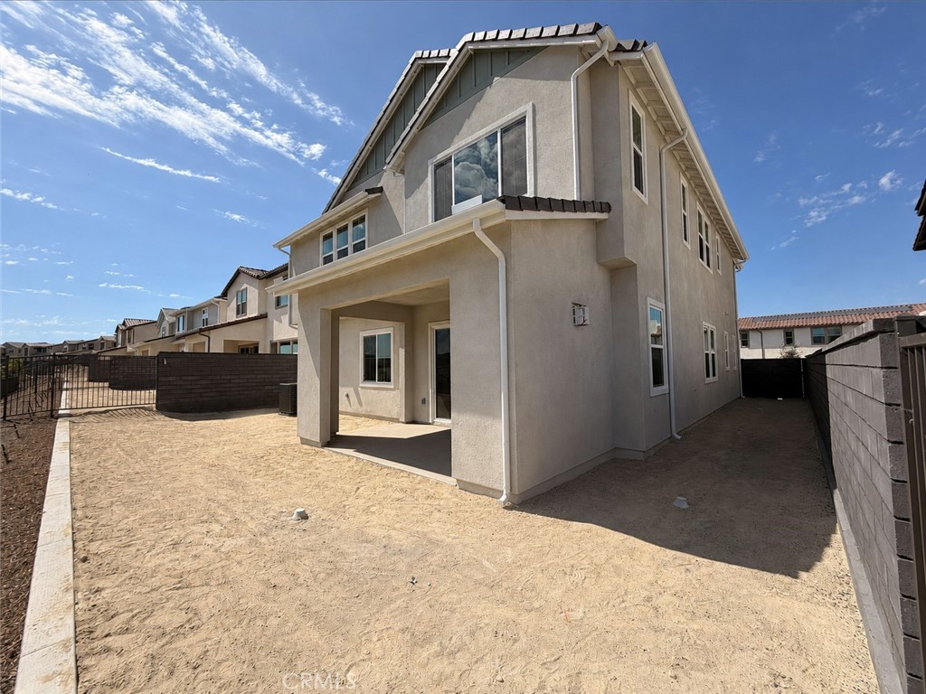 842 Heather Road