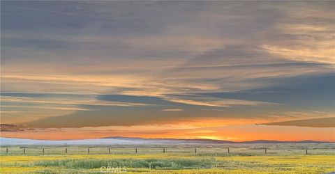 Tiny photo for 13433 Seven Mile Road, Santa Margarita, CA 93453 (MLS # PI25279076)