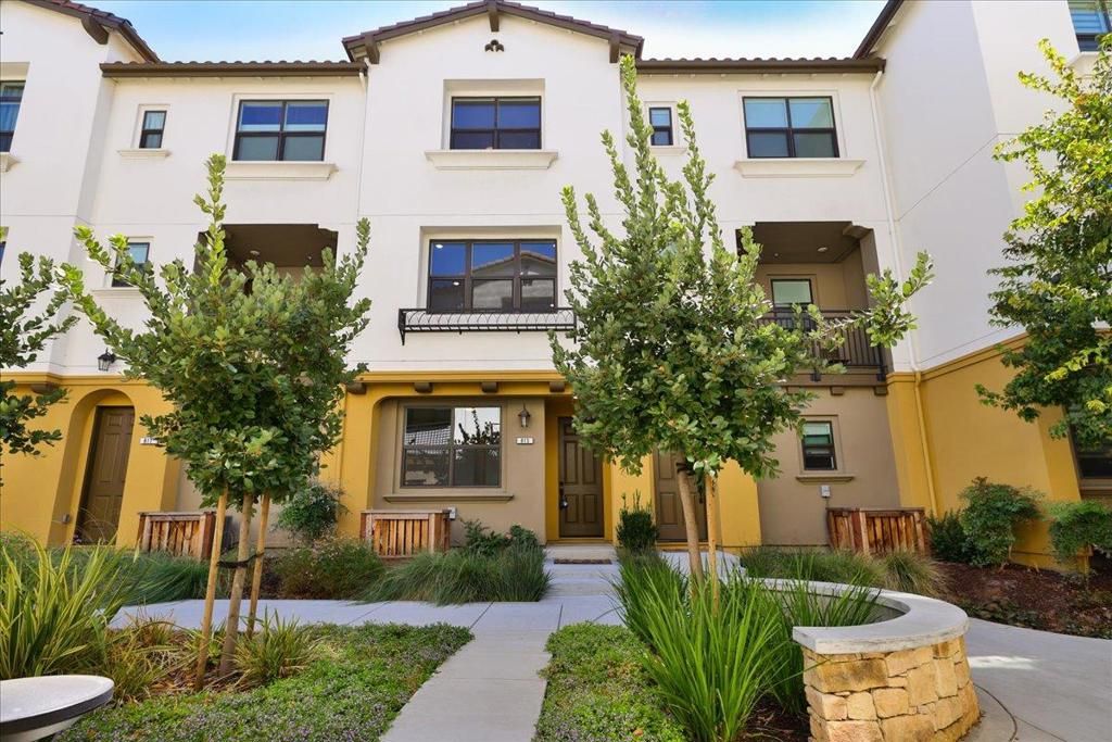 Photo of 815 Santa Cecilia Terrace, Sunnyvale, CA 94085 (MLS # ML82019733)