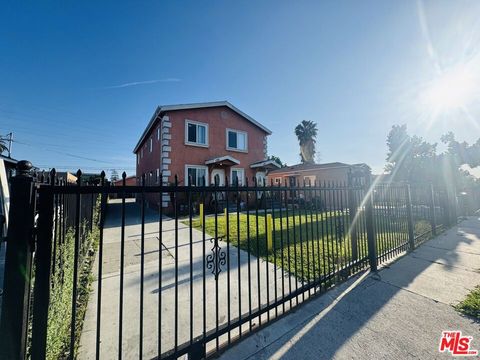 Photo of 138 E 97th Street, Los Angeles, CA 90003 (MLS # 26673095)
