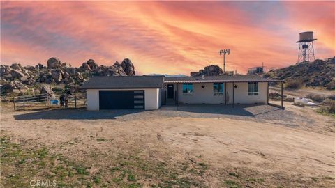 Photo of 40004 171st St E, Palmdale, CA 93591 (MLS # CV26031855)