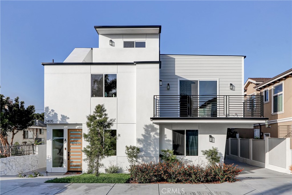 2405 Mathews Avenue B