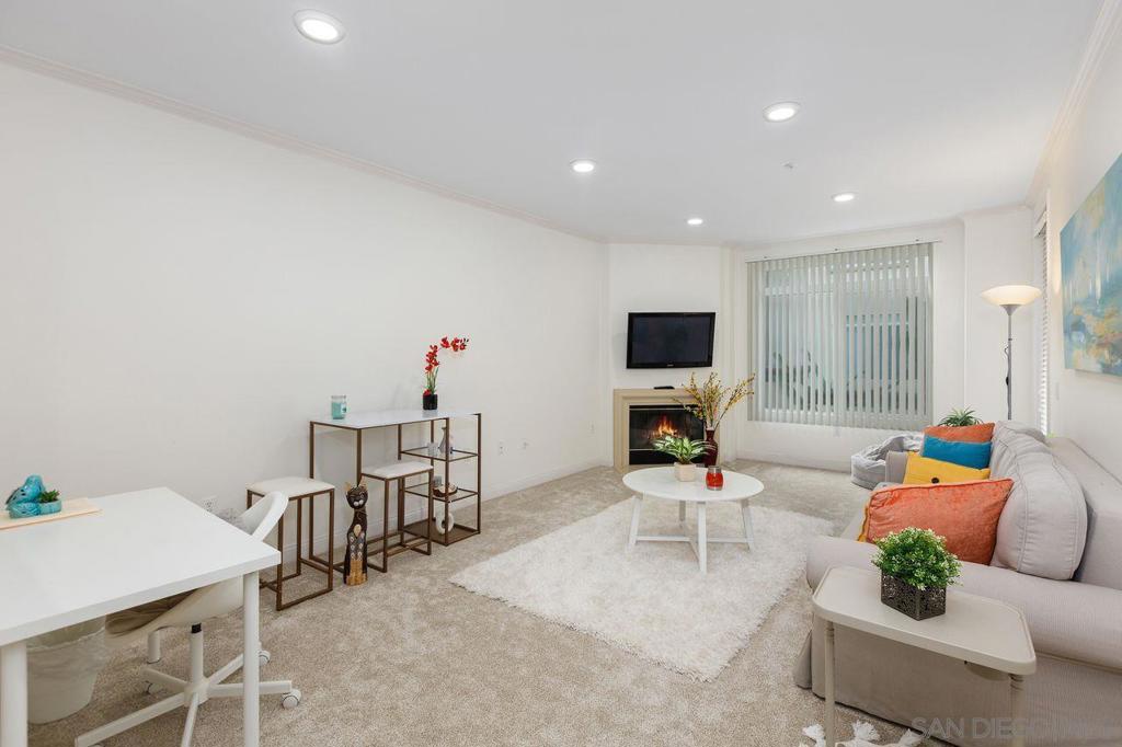 9263 Regents Rd B304