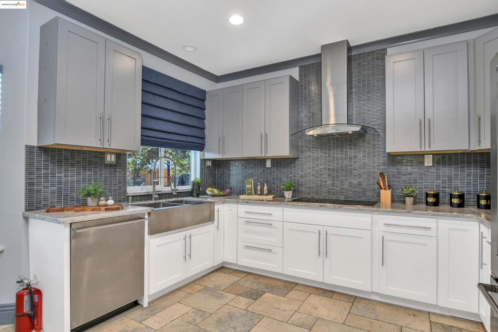 ROSE GARDEN - Residential