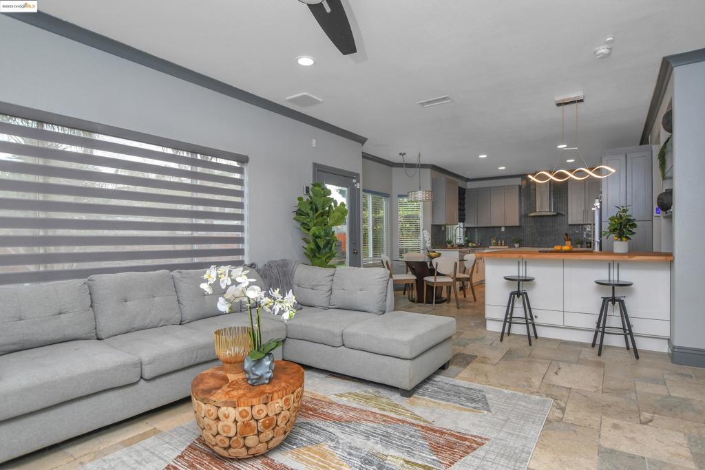 ROSE GARDEN - Residential