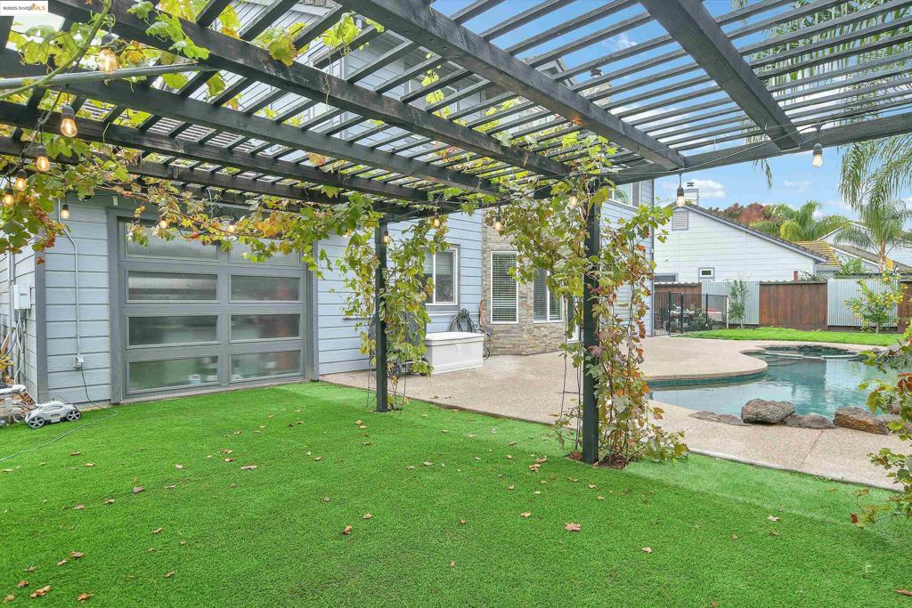 ROSE GARDEN - Residential