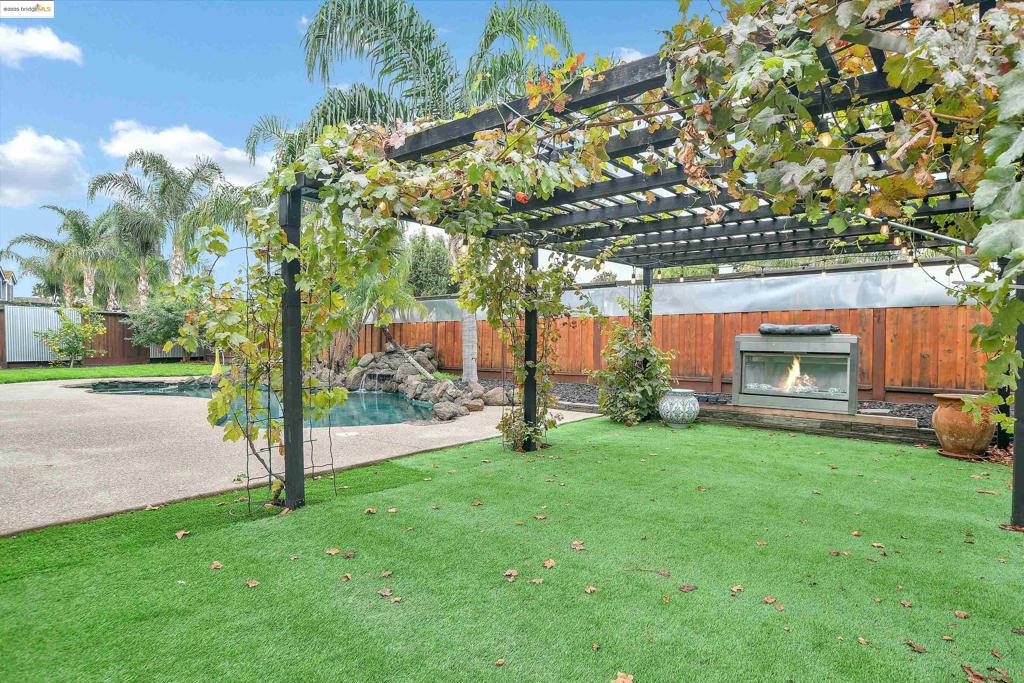 ROSE GARDEN - Residential