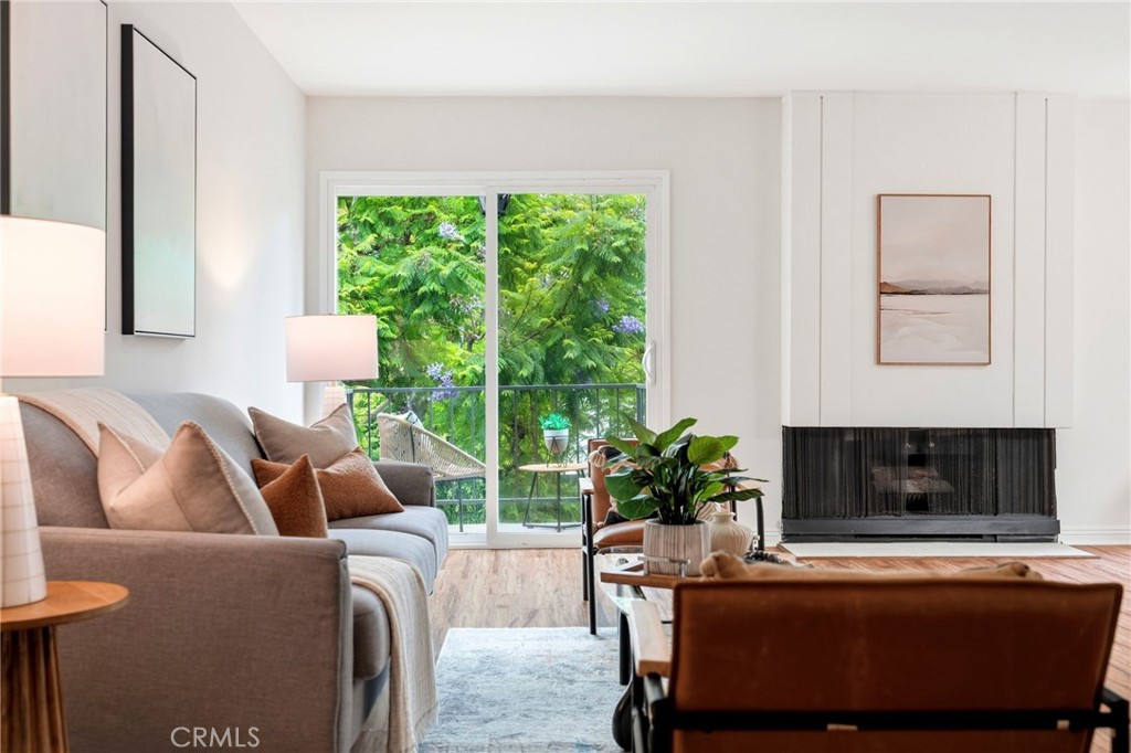 5870 Green Valley