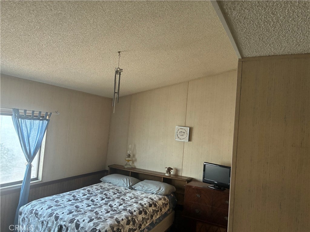 2240 Golden Oak 78