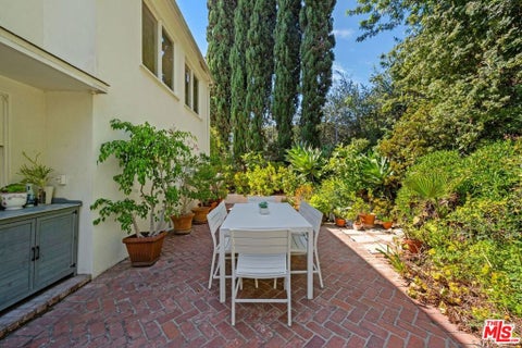 Tiny photo for 979 Casiano Road, Los Angeles, CA 90049 (MLS # 26942693)