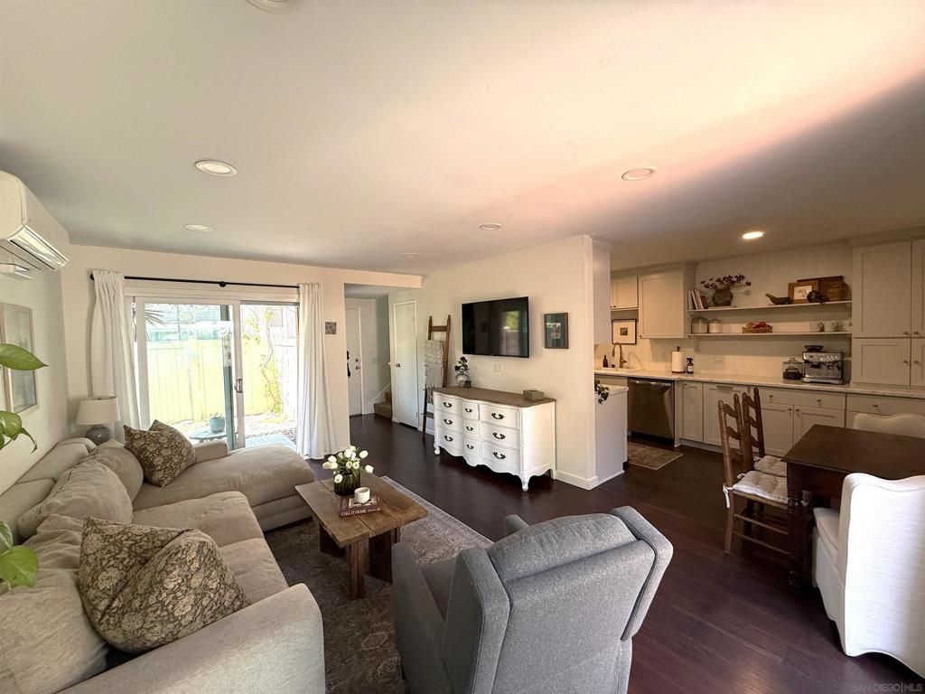 Photo of 7887 Nightingale Way Way, San Diego, CA 92123 (MLS # 260010612SD)