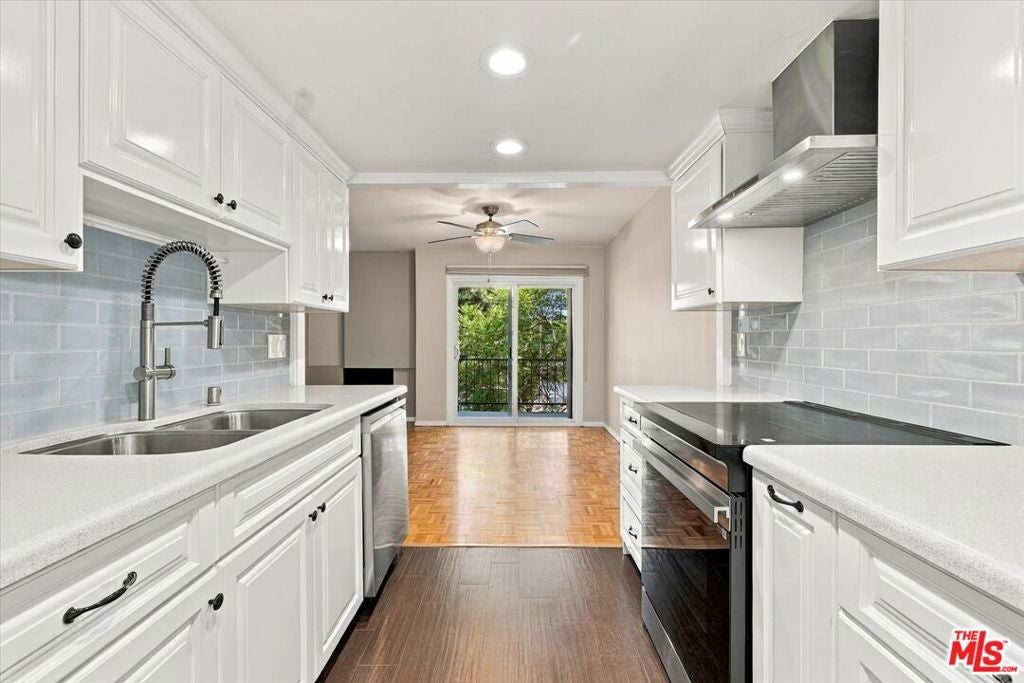 Photo of 5870 Green Valley Circle #309, Culver City, CA 90230 (MLS # 26995643)