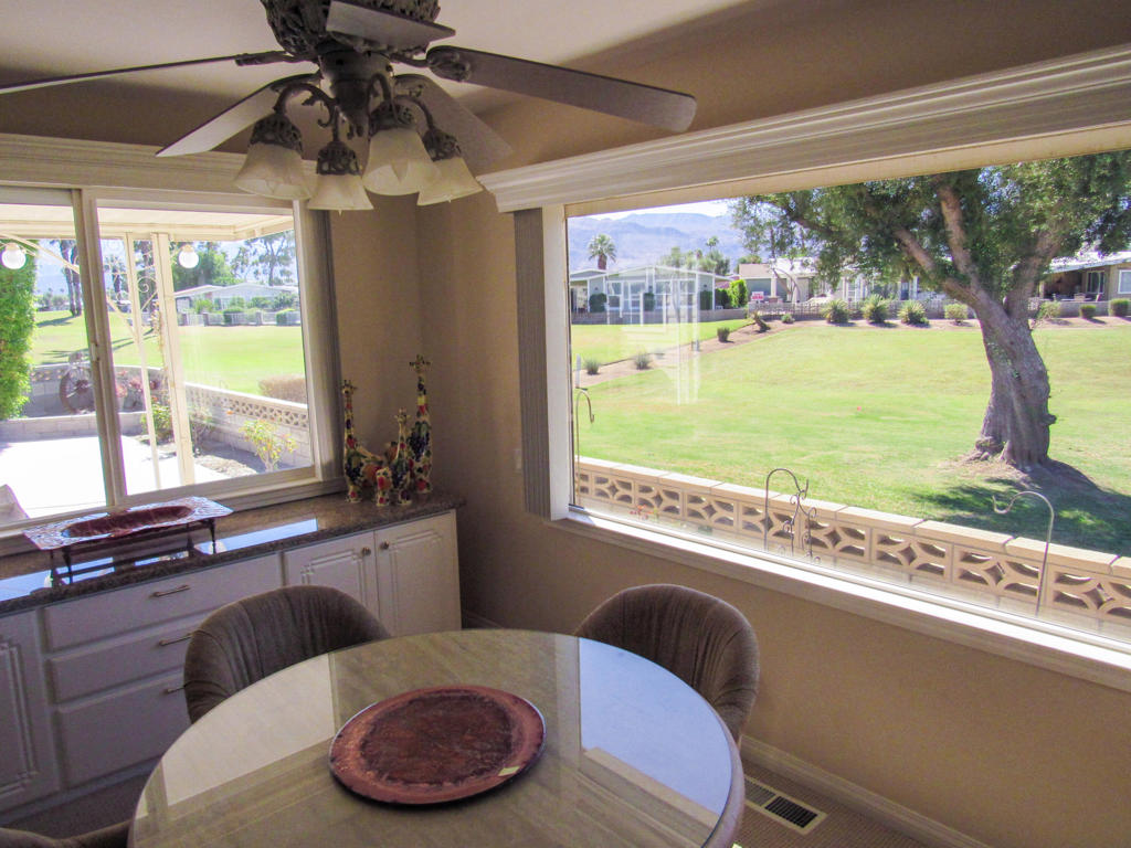 Palm Desert Greens - Manufactured In Park