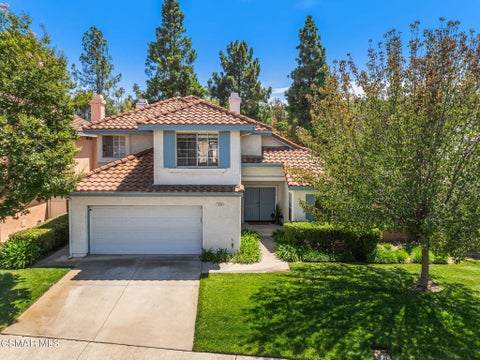 Tiny photo for 12154 Cherry Grove Street, Moorpark, CA 93021 (MLS # 226003870)