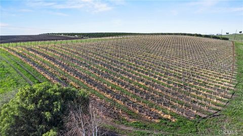 Tiny photo for 7114 Orcutt Road, San Luis Obispo, CA 93401 (MLS # SC25279324)