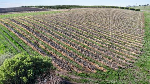 Tiny photo for 7114 Orcutt Road, San Luis Obispo, CA 93401 (MLS # SC25279324)