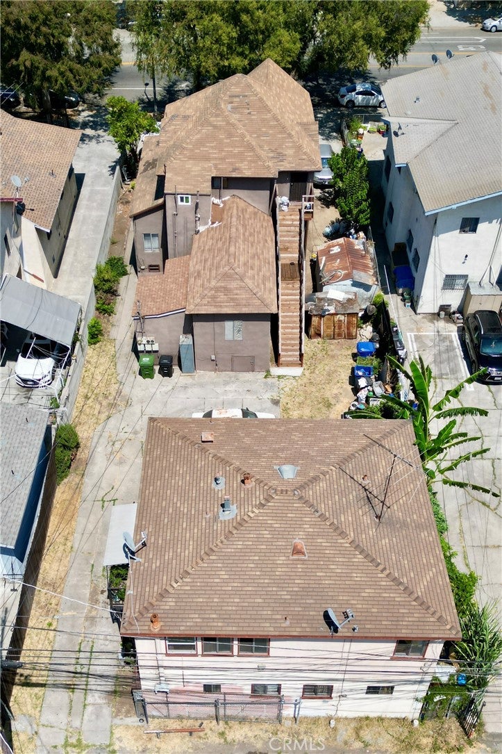 2245 N Griffin