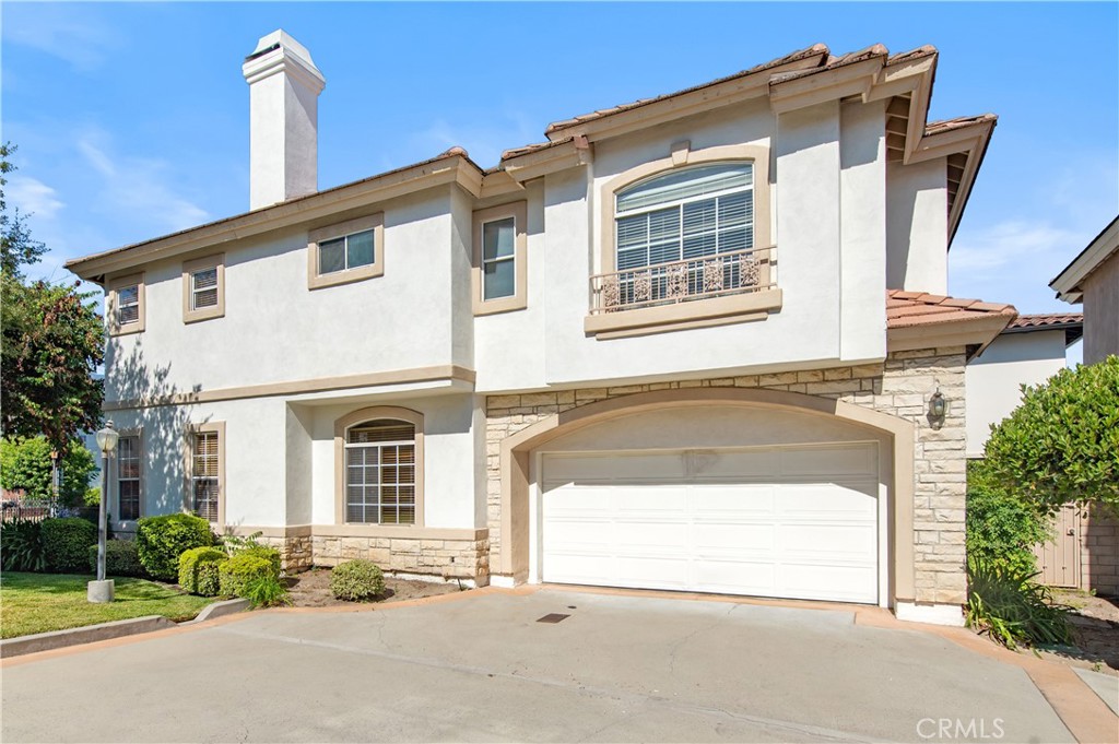 Presenting a remarkable townhouse tucked away in the prestigious Arcadia area. This charming home, which features three bedrooms and two and a half bathrooms and perfectly blends comfort and elegance, is being offered to you. High ceilings and a living room with a lovely fireplace provide a chic and welcoming atmosphere that will captivate you from the moment you walk in. With its gorgeous countertops and plenty of storage space for all your culinary needs, the kitchen is a culinary paradise. A separate formal dining area waits for enjoyable get-togethers and formal events, giving each meal a touch of refinement. Conveniently situated upstairs, each bedroom provides peace and quiet. In addition to offering versatility and extra space, the master bedroom and bathroom combine to create an opulent haven. There is a nice bathroom with two sinks that is shared by the second and third bedrooms. The two-car attached garage is convenient and offers improved security with direct access. The large backyard of the townhouse adds even more appeal by offering the optimum amount of outdoor living area for entertaining and unwinding. A peaceful place to call home, this house is located in a highly desirable neighborhood. Reputable landmarks like the Santa Anita racetrack and golf course, as well as a variety of dining options, the Arcadia shopping center, and supermarkets, are all conveniently located in this superb location. Additionally, Arcadia schools are conveniently located within walking distance and will be greatly appreciated by families. Don't pass up this wonderful chance to purchase a lavishly beautiful home.