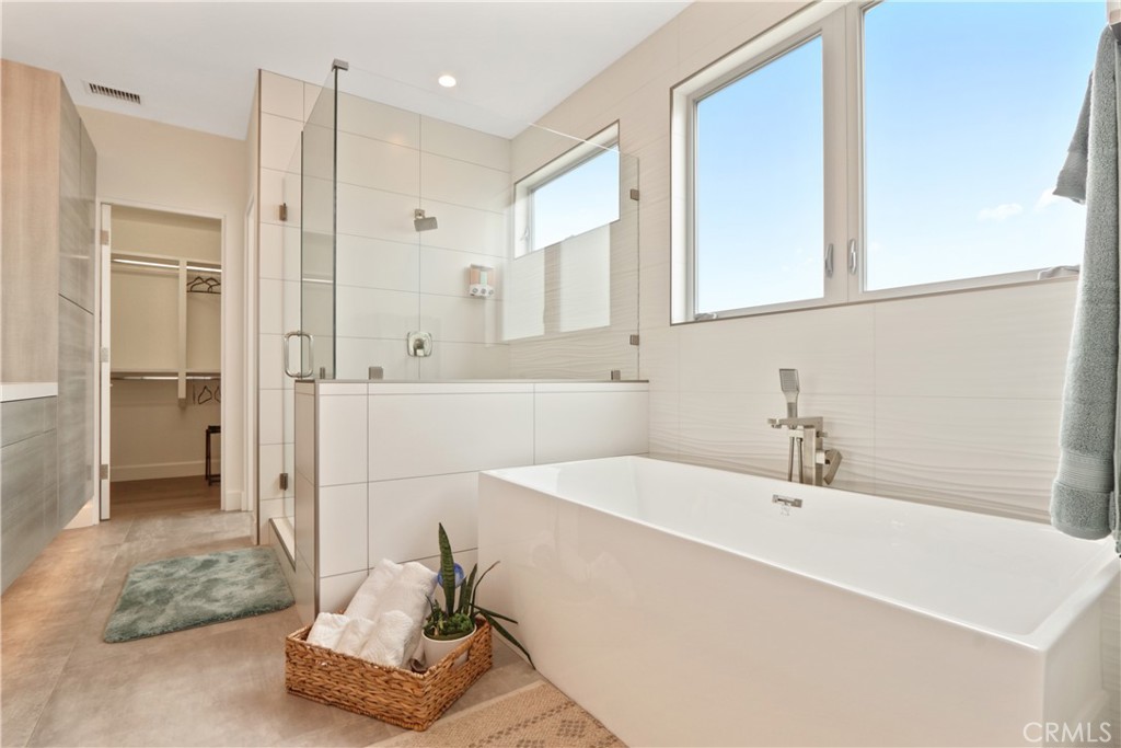 Balboa Peninsula (Residential) (BALP) - Residential Income