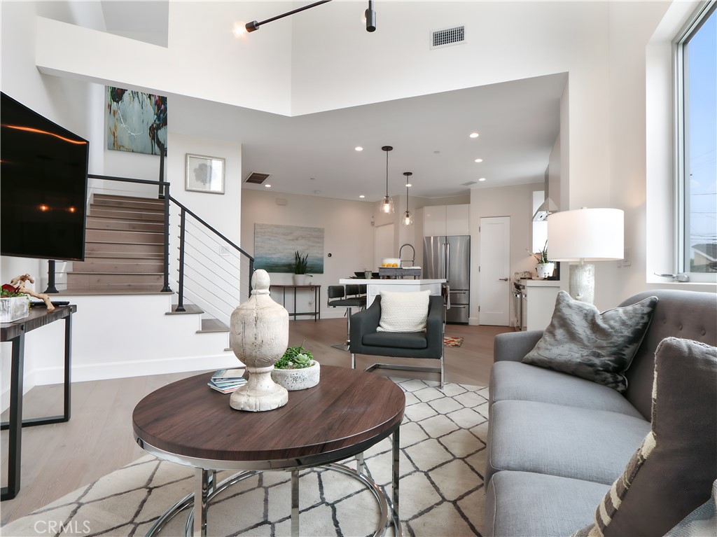 Balboa Peninsula (Residential) (BALP) - Residential Income