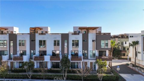 Photo of 669 W 17th Street, Costa Mesa, CA 92627 (MLS # NP26034021)