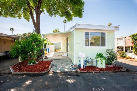 Photo of 6545 Wilbur Avenue #92, Reseda, CA 91335 (MLS # SR26085933)