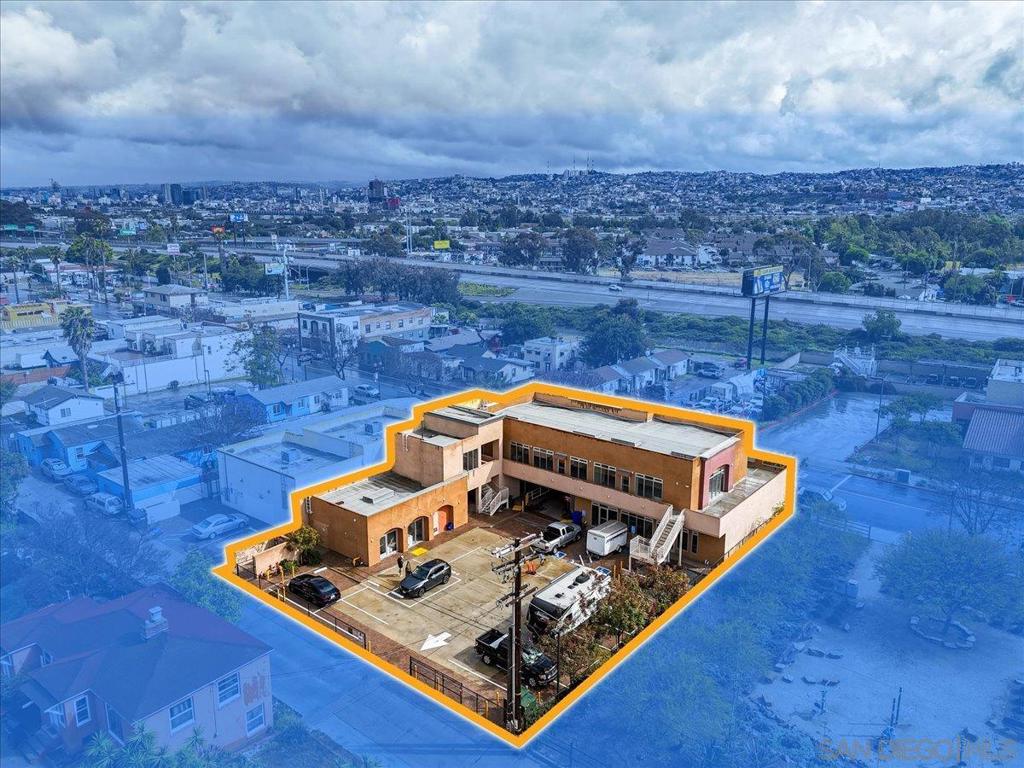 165 W San Ysidro Blvd