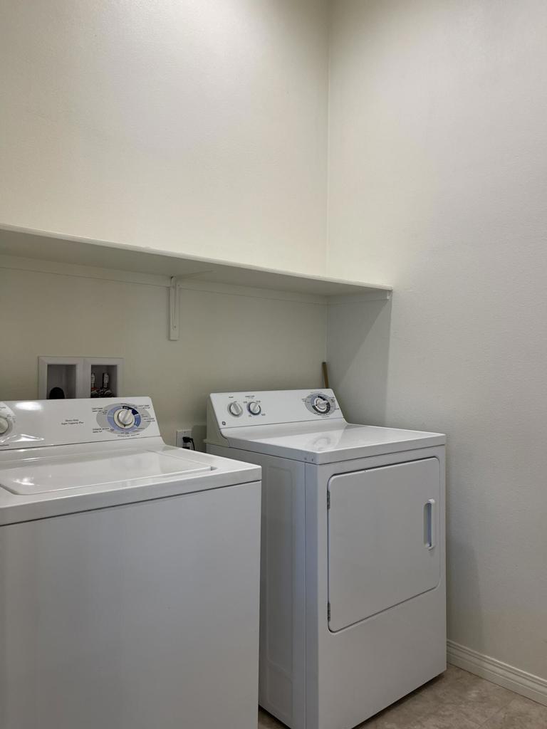 Del Webb RM - Residential Lease