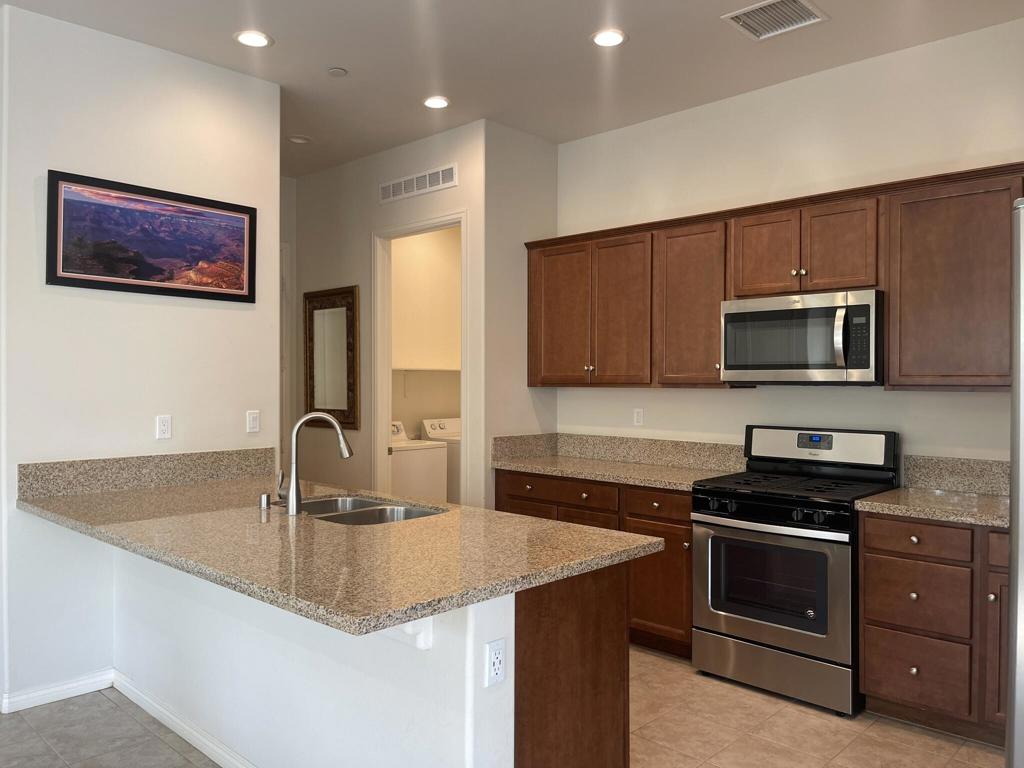 Del Webb RM - Residential Lease