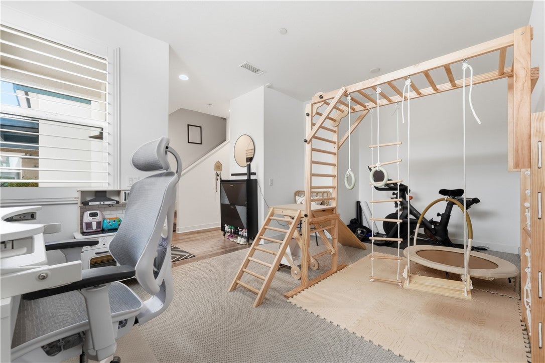 9942 Artesia Boulevard 708